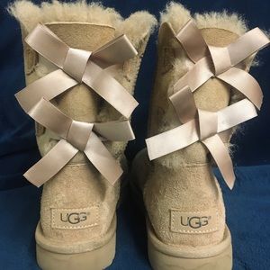 UGG Bailey Bow II
